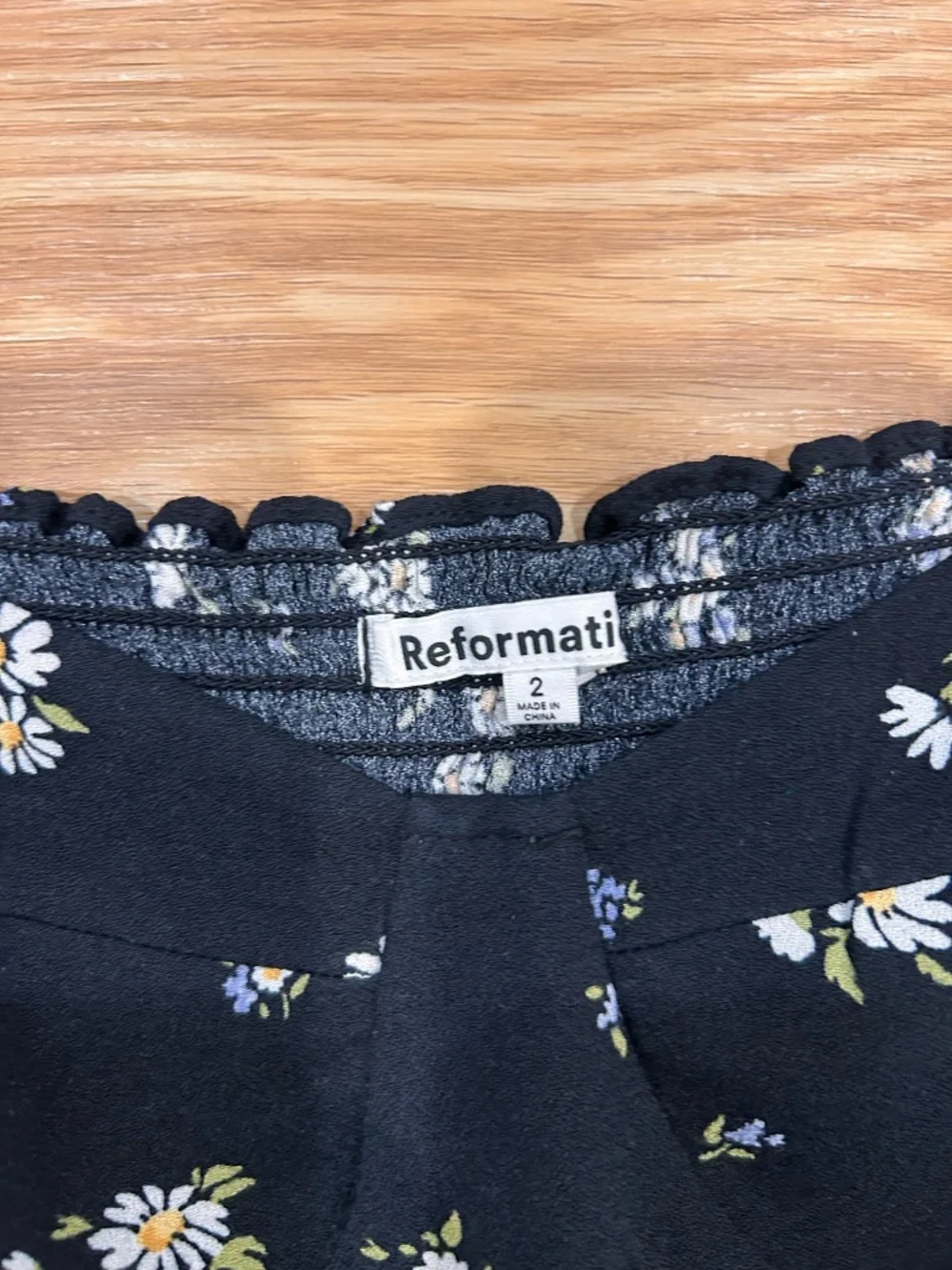 Reformation Daisy Black Floral Sweetheart Long Sleeve Top Size 2